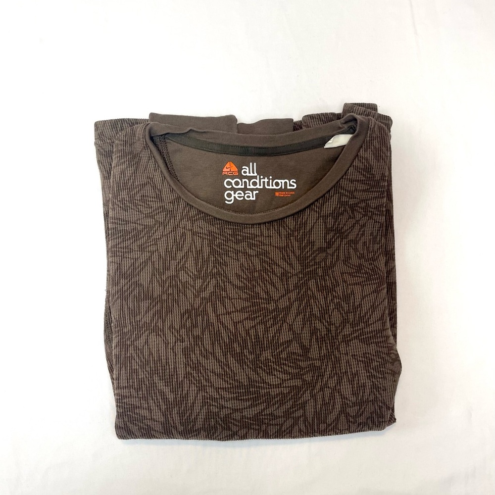Nike Dri Fit All Conditions Gear Brown Long sleeve T-Shirt Size M